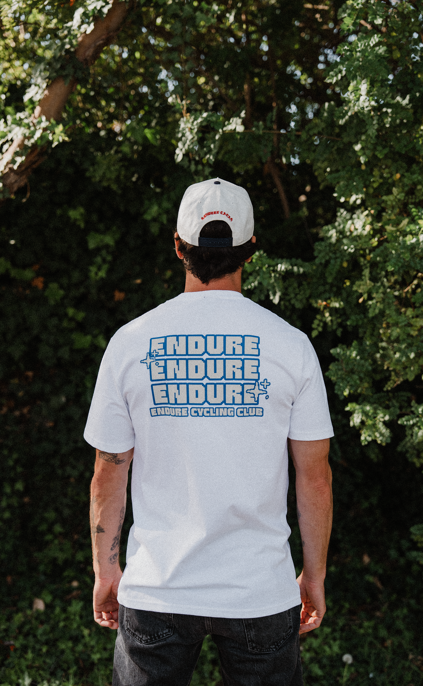 LOGO TEE